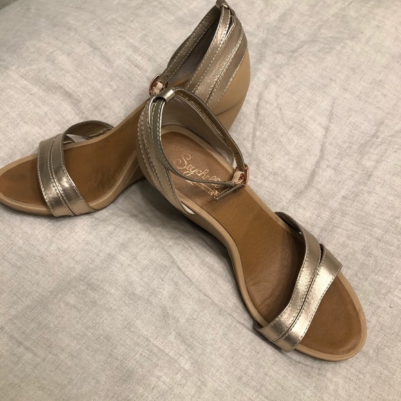 Seychelles Thyme Wedge rose gold sandals - Picture 2 of 3